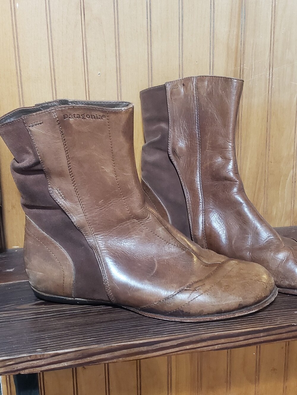Patagonia Brown Leather Boots Vintage Sleek Flat Bottom Zip Up 7.5